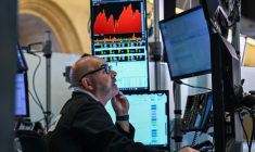 Un opérateur à la Bourse de New York, le 18 juillet 2025 ( AFP / ANGELA WEISS )