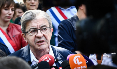 Jean-Luc Mélenchon à Paris, le 6 juin 2023. ( AFP / CHRISTOPHE ARCHAMBAULT )