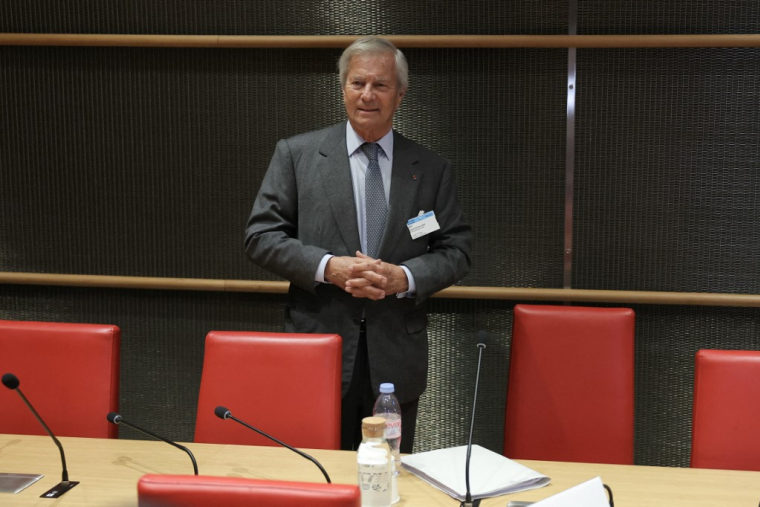 Vincent Bolloré à Paris, le 24 mars 2026. ( AFP / THOMAS SAMSON )