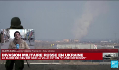 À Kiev, les ukrainiens se préparent à prendre les armes face à la Russie