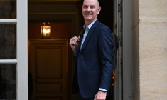 Roland Lescure à Paris le 10 février 2024. ( AFP / MIGUEL MEDINA )