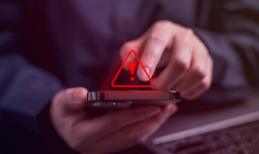 Internet et réseaux sociaux : les arnaques au livret d’épargne / iStock.com - Ton Photograph