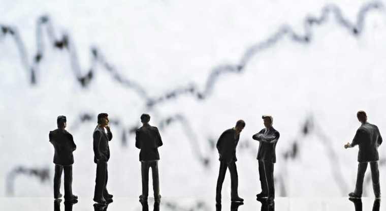 Les conseils du Revenu sur six actions, trois à l'achat et trois à la vente. (© Fotolia)