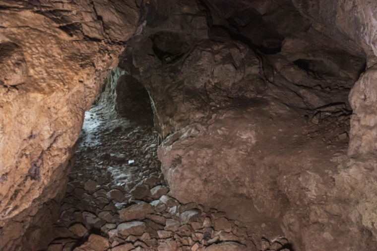 Vue partielle des grottes de la vallée d'Homeros à Bornova, le 7 août 2026 en Turquie, où l'on pense que le célèbre poète grec Homère a vécu et écrit l'Iliade et l'Odyssée ( AFP / Ahmet Ayberk Cimen )
