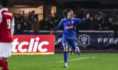 Coupe de France : Exploit d’Avranches face à Brest, Reims et Lens passent sans forcer, Angers se fait peur