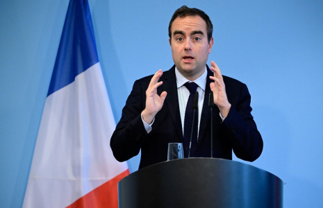Sébastien Lecornu à Berlin, en Allemagne, le 22 mars 2024. ( AFP / TOBIAS SCHWARZ )