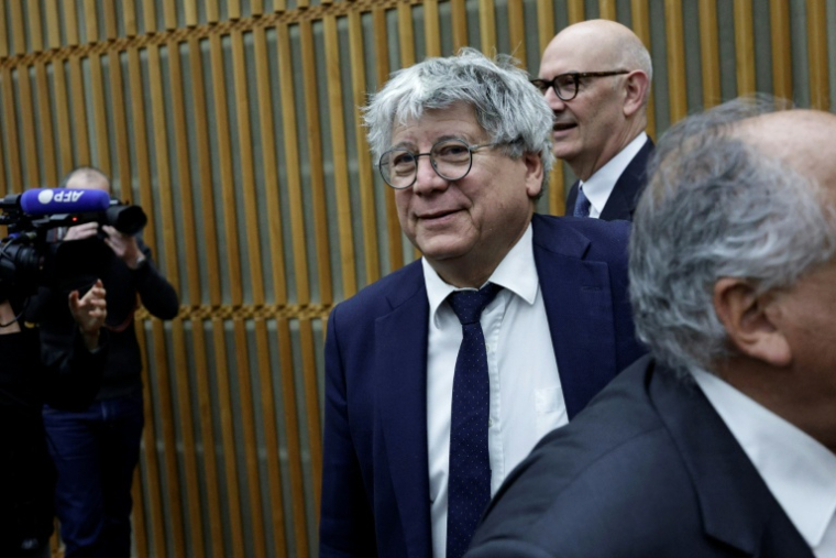 Le député LFI Eric Coquerel à son arrivée à la réunion du comité d'alerte des finances publiques, à Paris, le 21 avril 2024 ( AFP / STEPHANE DE SAKUTIN )