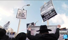 Des juifs ultra-orthodoxes manifestent à Jérusalem contre l'enrôlement dans l'armée