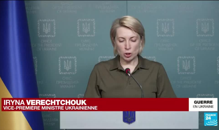 Kiev envoie 45 bus pour évacuer des civils à Marioupol, où Moscou a annoncé une trêve