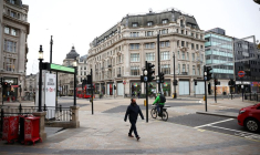 L'AMBASSADEUR DE BIRMANIE À LONDRES DIT ÊTRE TENU À L'ÉCART DE L'AMBASSADE