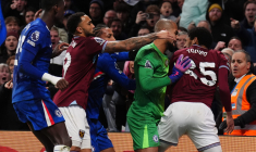 Le mea culpa de Jean-Clair Todibo après son altercation avec João Pedro