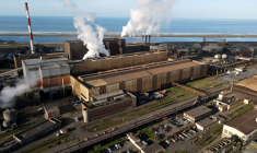 Le site d'ArcelorMittal, à Dunkerque ( AFP / PIERRE BEAUVILLAIN )