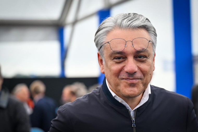 Le nouveau directeur général du groupe de luxe Kering, Luca de Meo, à Dieppe, le 27 mai 2025. quand il était encore patron du constructeur automobile Renault ( AFP / Lou BENOIST )