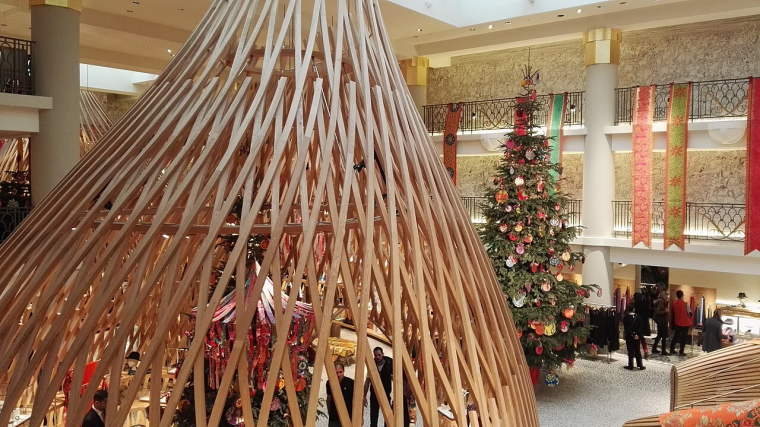 Piscine Lutetia / Boutique Hermès (Crédit: Fred Romero / Flickr)