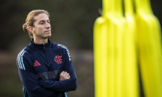 Filipe Luís sur un banc en Europe, ce n'est pas pour tout de suite