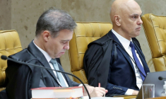 Les juges de la Cour suprême fédérale du Brésil Alexandre de Moraes (d.) et Andre Mendonça, le 15 septembre 2026, à Brasilia ( Brazilian Supreme Court / ROSINEI COUTINHO )