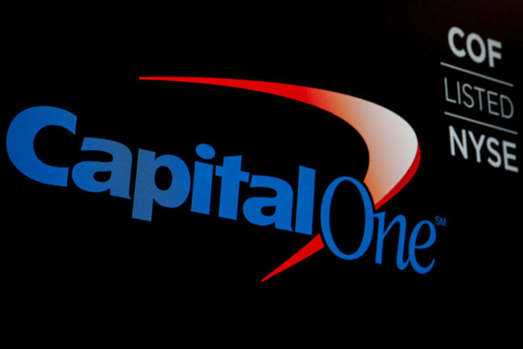 USA: LA BANQUE CAPITAL ONE VICTIME D'UN VOL MASSIF DE DONNÉES, LE TITRE CHUTE