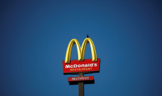 LES VENTES DE MCDONALD'S GRIMPENT, LA PANDÉMIE S'ÉLOIGNE