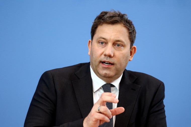 Le ministre allemand des Finances, Klingbeil, tient une conférence de presse à Berlin sur les orientations budgétaires du gouvernement pour 2027.