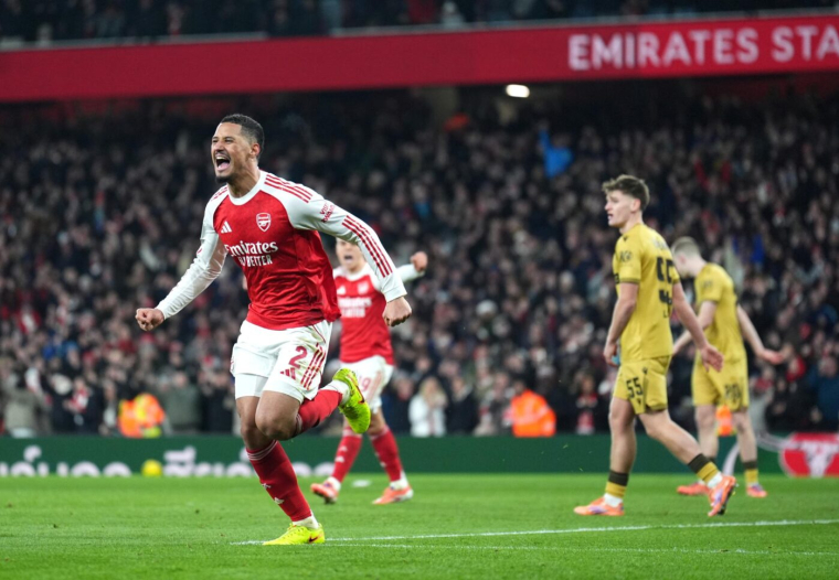 Arsenal rejoint Chelsea en demi-finale de League Cup