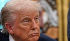 Le président américain Donald Trump, dans le bureau ovale de la Maison blanche à Washington, le 5 mai 2025. ( AFP / Alex Wroblewski )