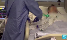 Covid-19 : le variant Omicron circule malgré la fermeture des frontières, selon l'OMS