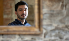 Le blogueur azerbaïdjanais dissident Mahammad Mirzali, le 6 mai 2022 à Nantes ( AFP / Loic VENANCE )