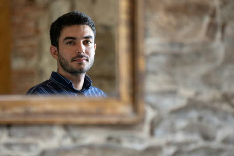 Le blogueur azerbaïdjanais dissident Mahammad Mirzali, le 6 mai 2022 à Nantes ( AFP / Loic VENANCE )