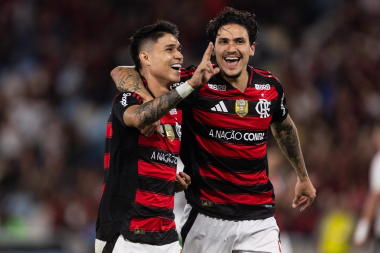 Le Flamengo de Filipe Luís en plante huit à Vitoria