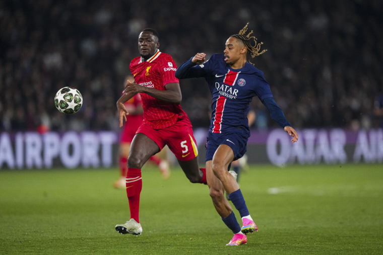 Konaté réfute toute faute sur Barcola : « Je mets juste mon bras et c’est tout »