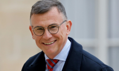Le maire LR d'Aulnay-sous-Bois, en Seine-Saint-Denis, Bruno Beschizza, le 11 mai 2023, à Paris ( AFP / Ludovic MARIN )