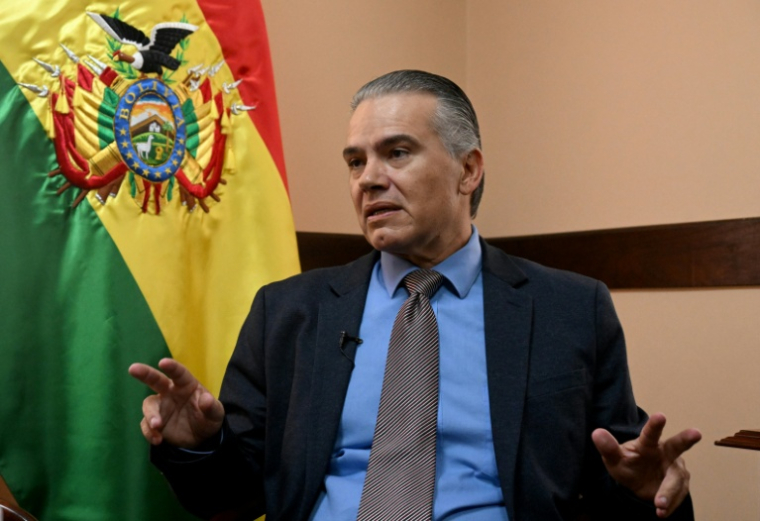Le vice-ministre bolivien chargé des substances controlées Ernesto Justiniano à La Paz, le 21 novembre 2025 en Bolivie ( AFP / Aizar RALDES )