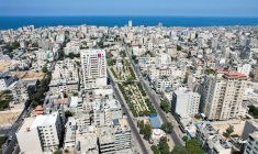 LE QATAR ANNONCE UN ACCORD POUR UNE SUBVENTION SUR LA RECONSTRUCTION DE GAZA ET L'OUVERTURE DES FRONTIÈRES