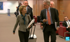 UE : Ursula von der Leyen réélue à la tête de la Commission européenne