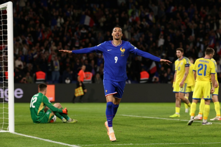Le jeune attaquant Hugo Ekitike auteur du 4e et dernier but des Bleus contre l'Ukraine en qualification de la zone Europe, le 13 novembre 2025 au Parc des Princes  ( AFP / FRANCK FIFE )