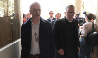 Budget : les députés socialistes arrivent à l'Assemblée