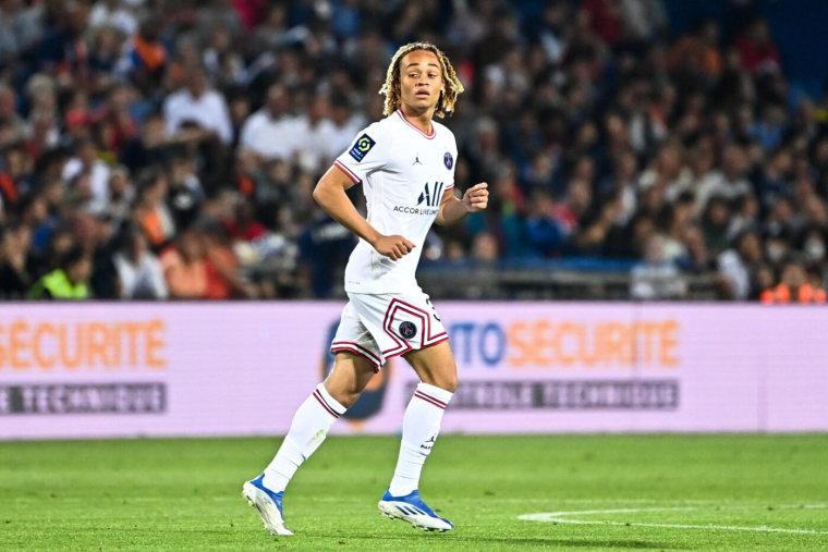 Xavi Simons gêné par une question sur son avenir