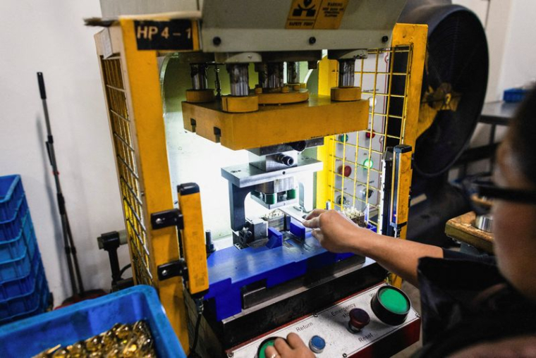 Entreprises du sud de la Californie touchées par les droits de douane, à Valencia