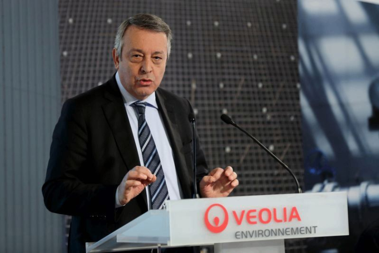 VEOLIA N'EXCLUT PAS DE RELEVER SON OFFRE SUR SUEZ, DIT FRÉROT