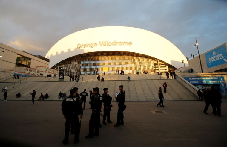 INCIDENTS À MARSEILLE: 18 GARDES À VUE PARMI LES SUPPORTERS