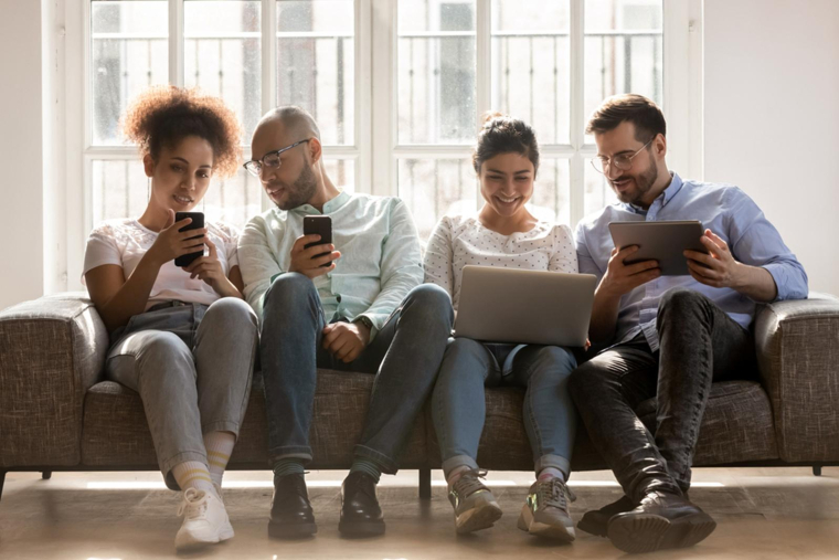 L’épargne réglementée demeure un pilier de la stratégie des Français, soutenant à la fois leur sécurité financière et le financement de l’économie. (Crédit photo : Shutterstock)