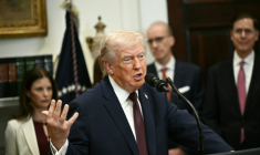 Donald Trump s'exprime depuis la Maison Blanche, le 19 décembre 2025 ( AFP / Brendan SMIALOWSKI )