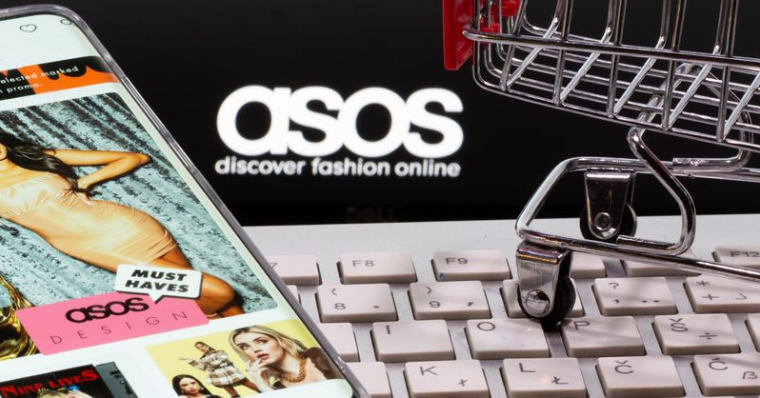 Illustration d'un smartphone avec une application ASOS