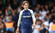 Thomas Frank, à la croisée des chemins