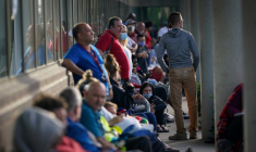 ETATS-UNIS: NET RALENTISSEMENT DES CRÉATIONS D'EMPLOIS EN NOVEMBRE