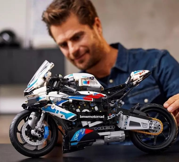 Un jouet sur cinq en France est acheté par les adultes pour eux-mêmes crédit photo : Capture d’écran compte Instagram @lego