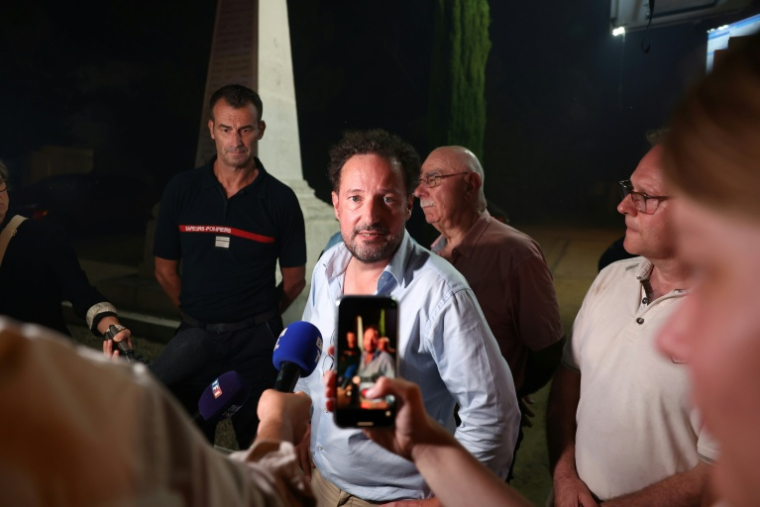 Gilles Clavreul, préfet des Landes, le 13 août 2026 à Luglon, où un feu de forêt s'est déclaré ( AFP / ROMAIN PERROCHEAU )