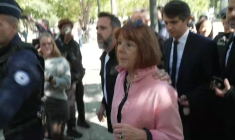 Mazan: Gisèle Pelicot arrive sous les applaudissements pour le procès en appel