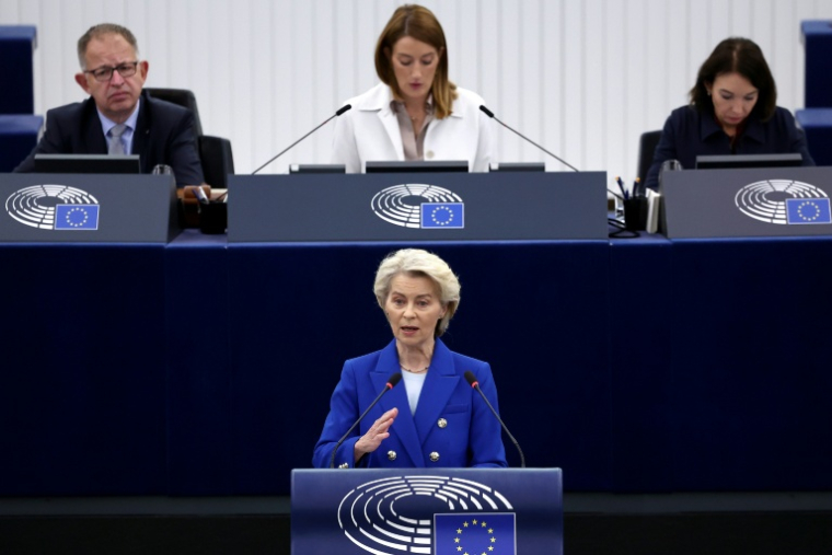 La présidente de la Commission européenne Ursula von der Leyen au Parlement européen à Strasbourg, le 8 octobre 2025 dans le Bas-Rhin ( AFP / FREDERICK FLORIN )