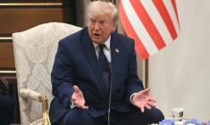 Le président américain Donald Trump répond aux questions des journalistes à Ankara le 7 juillet 2026 ( AFP / SAUL LOEB )